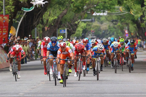 Minh wins after hattrick of troubles at HCM City Cycling Cup