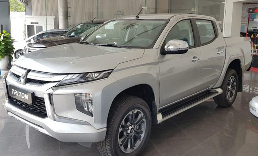 Ô tô tuần qua: Thêm 4 mẫu giảm giá, xe rẻ không tưởng