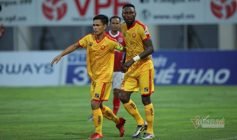 Thanh Hóa hạ Phố Hiến phút 96, cùng Viettel vào vòng 1/8