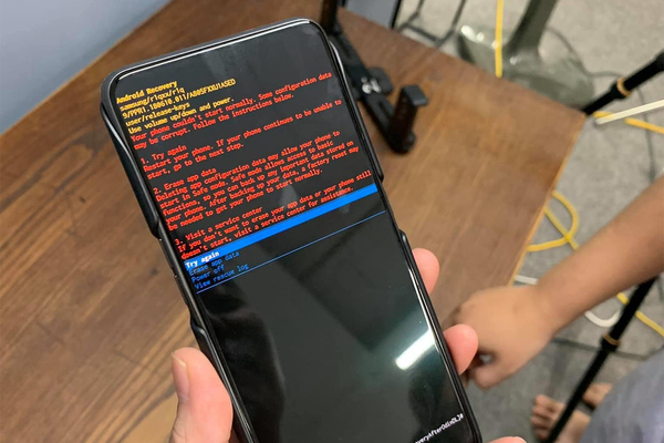 Samsung Việt Nam thừa nhận lỗi phần mềm khiến máy bị treo