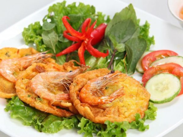 Vietnamese food: Shrimp cake