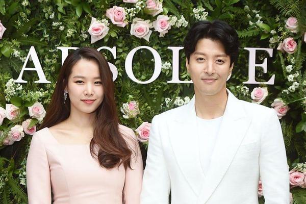 Lee Dong Gun 'Chuyện tình Paris' ly hôn vợ sau 3 năm cưới