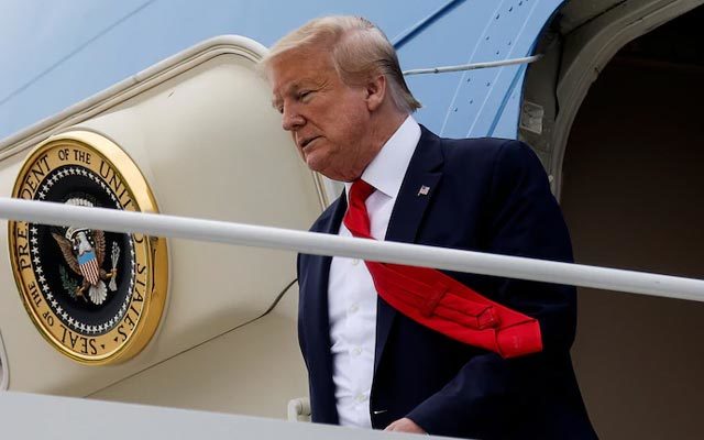 Chơi rắn với TQ, ông Trump đang 