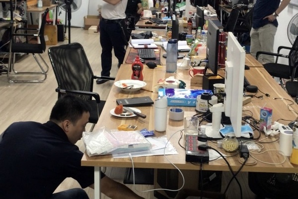 Phá đường dây đánh bạc 64 nghìn tỷ ở Hà Nội