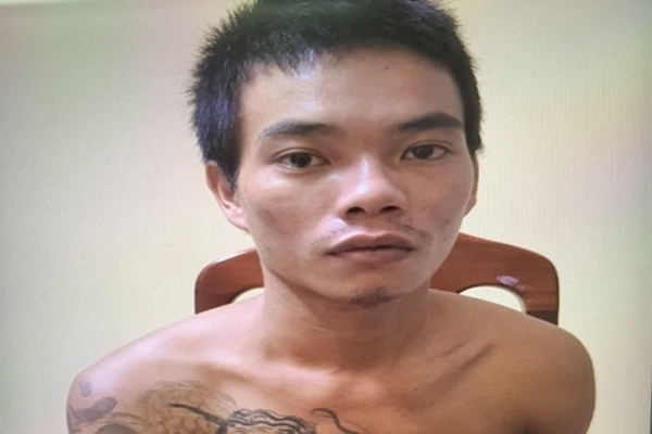 Con trai 7 tháng tuổi khóc, cha say rượu dỗ không nín đánh con tử vong