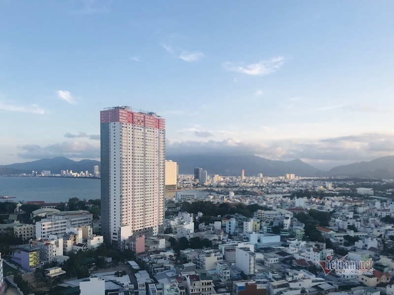 Bát nháo căn hộ chung cư, condotel tự doanh kéo tụt du lịch Việt