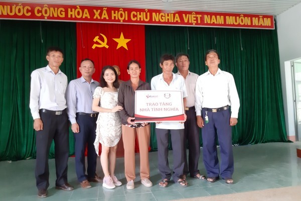 VietNamNet giúp đỡ ước mơ có nhà cho 2 hộ nghèo tại Cam Nghĩa
