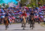 Bac Ha horse race attracts tourists