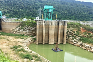 Thủy điện Buôn Kuốp khắc phục khó khăn mùa khô hạn