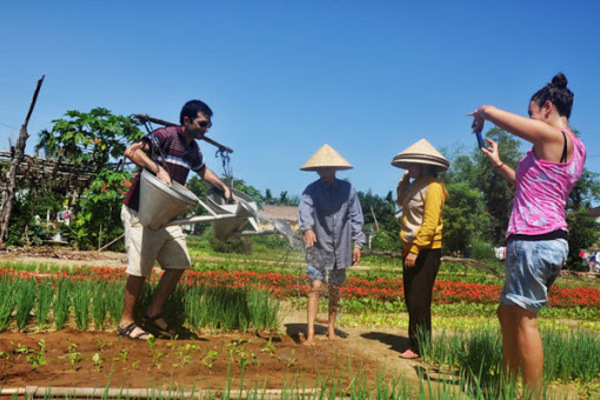 Phát triển sản phẩm du lịch mới để chuẩn bị từng bước mở cửa