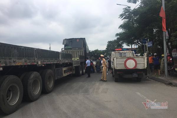 Thanh niên tử vong dưới gầm ô tô sau cú va chạm với xe máy