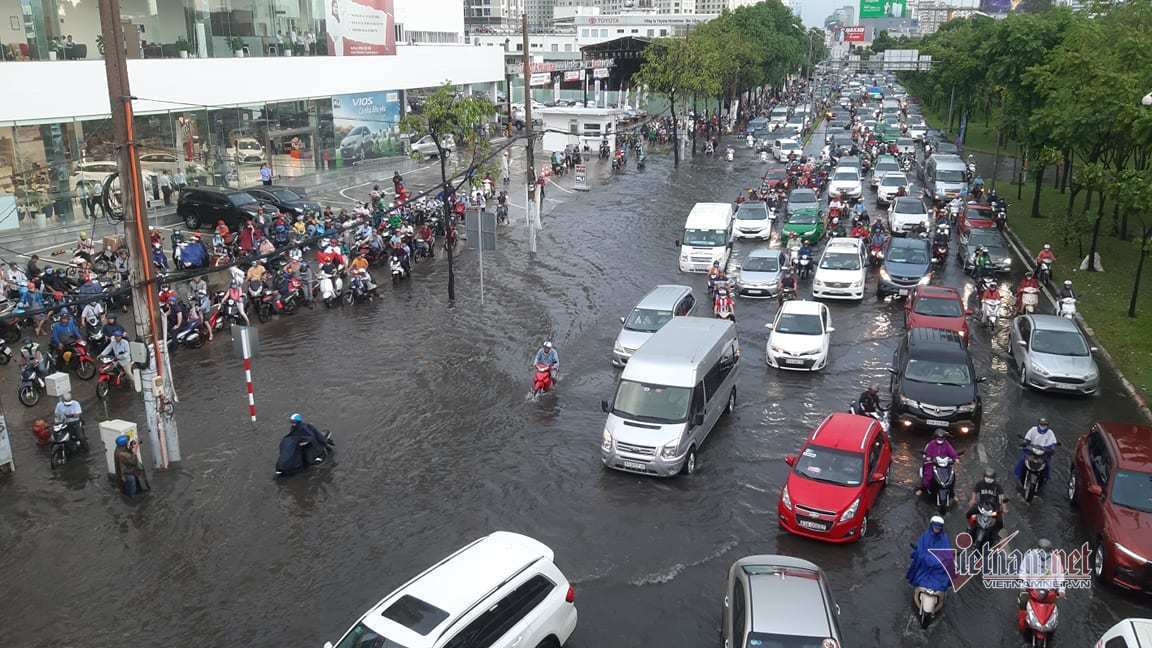 Thay đổi tư duy chống ngập ở TP.HCM: Trước tiên cần một nơi khô ráo