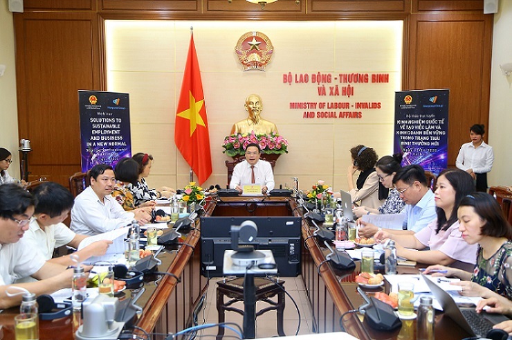 Số lao động quay trở lại làm việc tăng, nhưng việc làm của NLĐ tiếp tục khó khăn