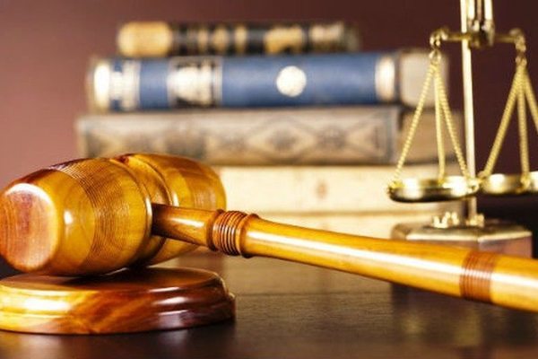 Tạm đình chỉ Phó Viện trưởng Viện KSND quận Hoàn Kiếm vì bị tố nhận tiền