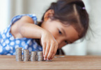 Trẻ quan niệm lệch lạc về tiền vì 6 sai lầm của cha mẹ