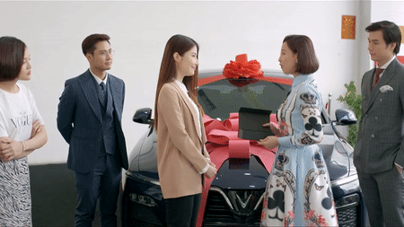 'Tình yêu và tham vọng' tập 23, Tuệ Lâm thay đổi thái độ tặng Linh ô tô