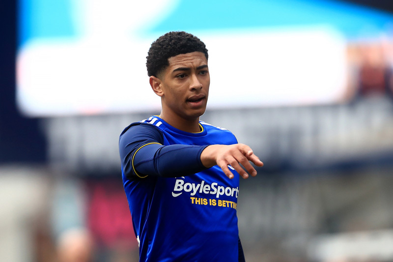 MU cay đắng nhìn Dortmund 