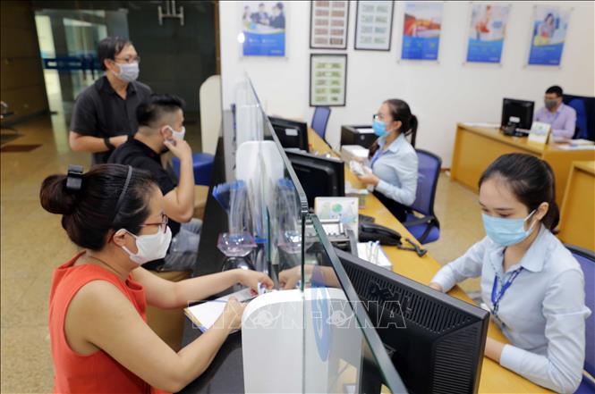 Nhân sự ATTT được tuyển dụng phải cam kết bảo mật thông tin bằng văn bản riêng hoặc cam kết trong HĐLĐ