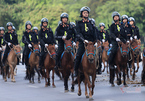 Thủ tướng, Chủ tịch Quốc hội chứng kiến Đoàn Cảnh sát cơ động kỵ binh ra mắt