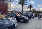 Loạt siêu xe Ferrari, BMW, Bentley,… rủ nhau đi bán hàng rong tại Trung Quốc