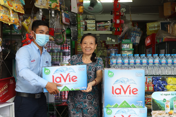 Tương trợ  hậu Covid-19: Quà bất ngờ tặng 12.000 cơ sở kinh doanh nhỏ