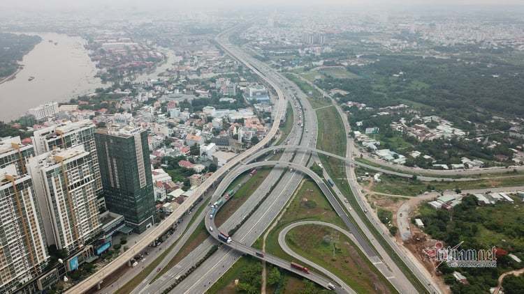 Phó Thủ tướng Phạm Bình Minh yêu cầu giải ngân nhanh vốn cho tuyến metro số 1