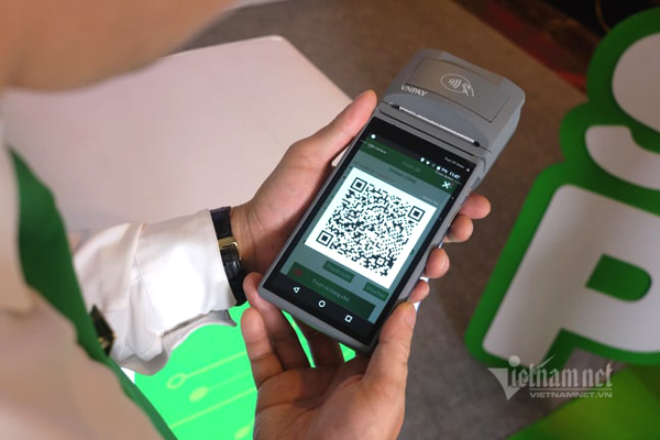 Chuyển đổi số taxi: Tài xế bán vé máy bay, nhận tiền bằng QR Code