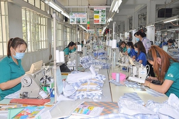 Hơn 1.000 doanh nghiệp được tạm dừng đóng vào quỹ hưu, tử tuất