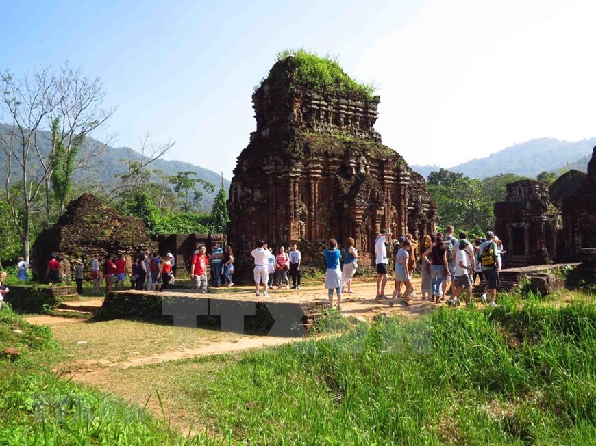 Vietnam prepares to welcome foreign tourists again