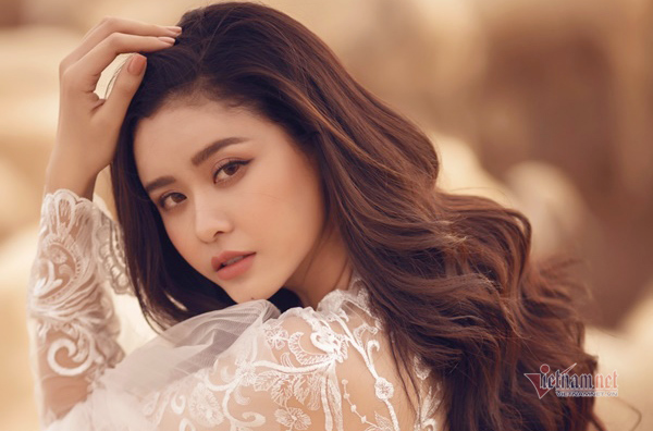 Trương Quỳnh Anh: Có nam diễn viên nổi tiếng hơn thích tôi đã 10 năm