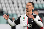 Ronaldo đá hỏng 11m, Juventus nhọc nhằn vào chung kết