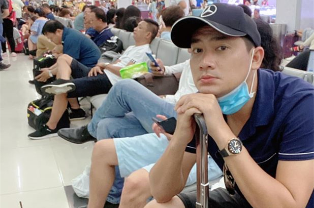 Minh Luân huỷ suất diễn vì mắc kẹt ở sân bay