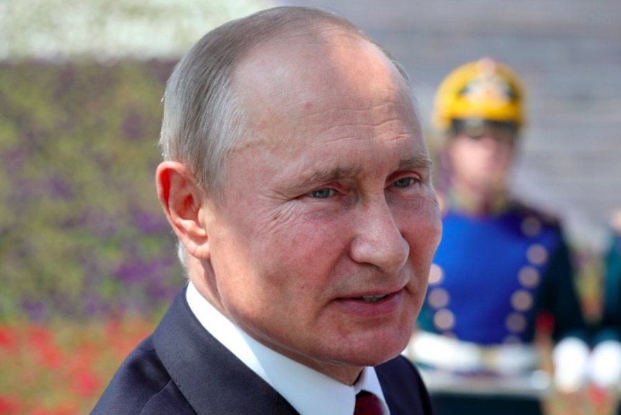 Putin giữ vai trò chính khi Nga chiếm sân bay Kosovo