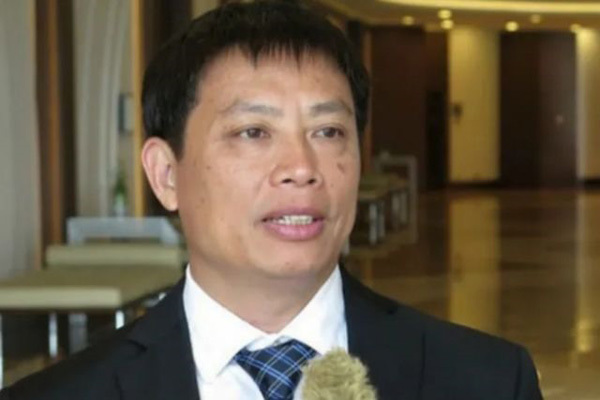 COVID-19 pushes businesses online