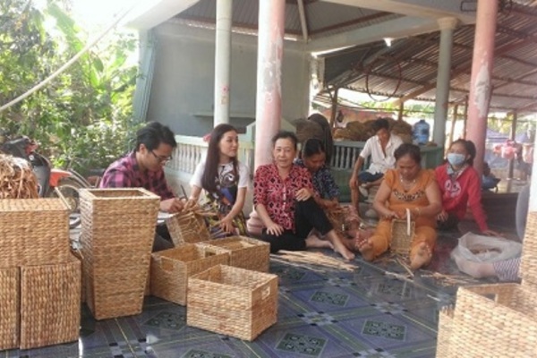 Đi học nghề để không phải ly hương kiếm sống