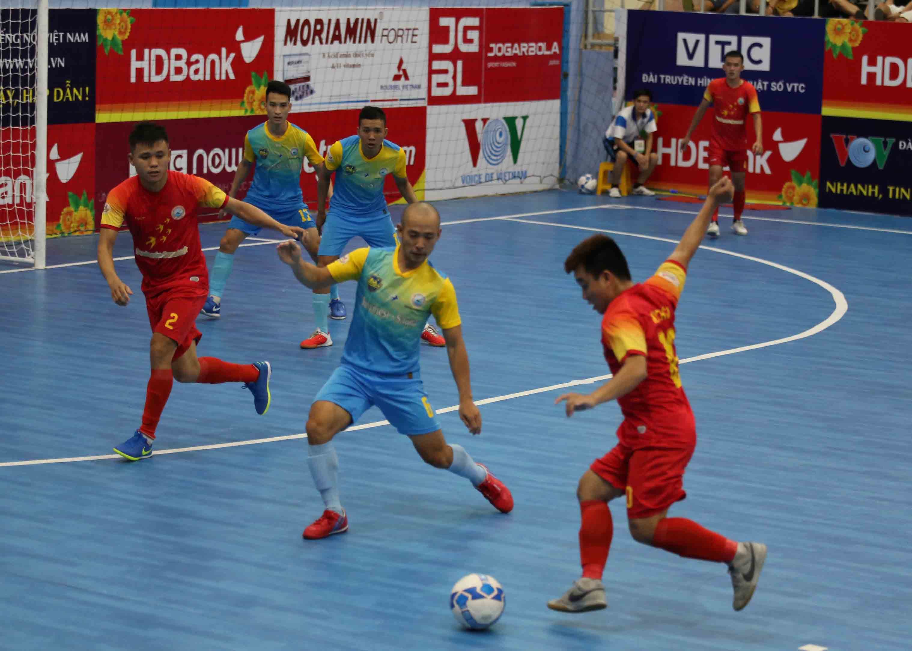 Sanna Khánh Hoà độc chiếm ngôi đầu futsal quốc gia