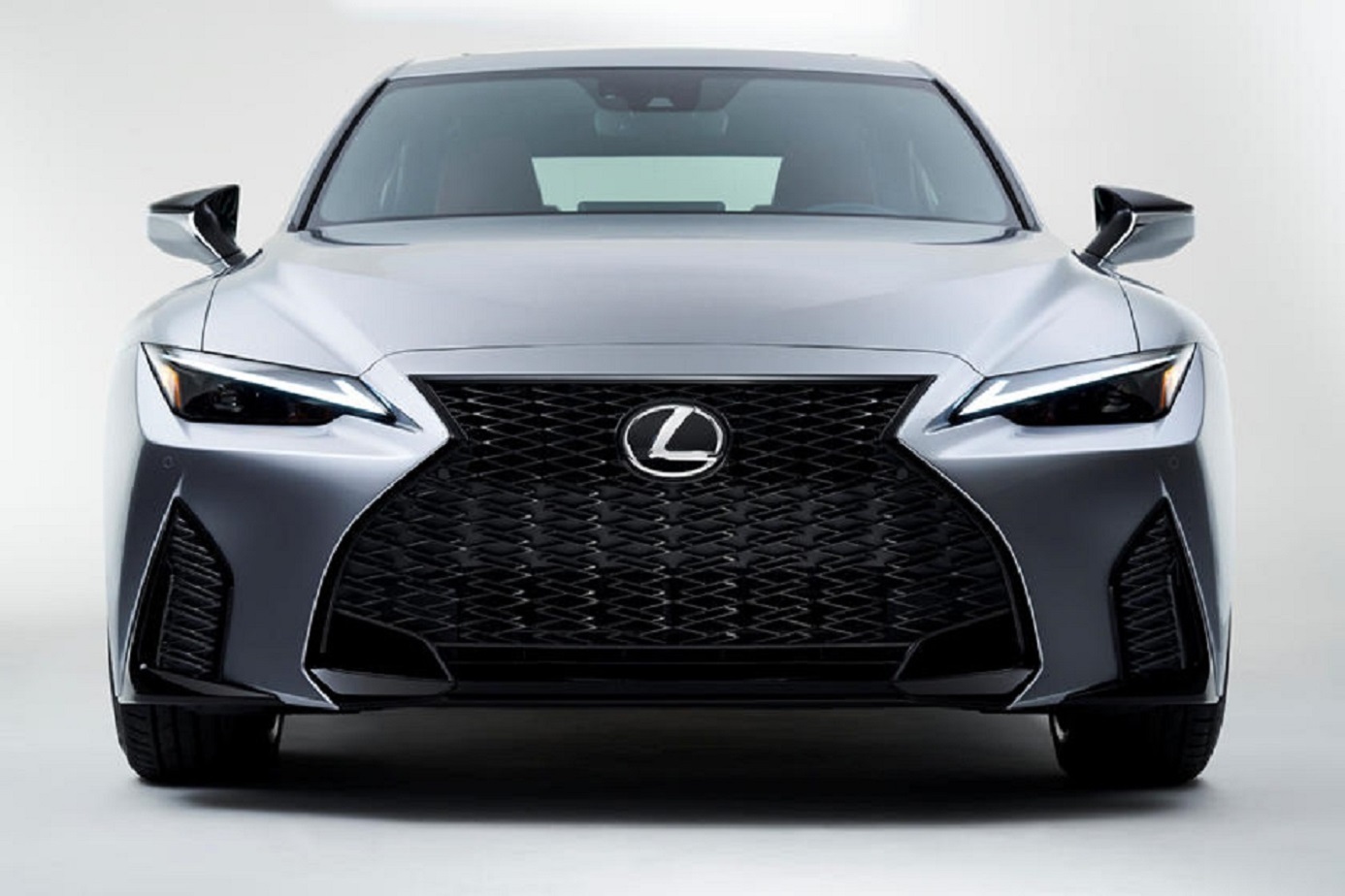 Lexus IS 2021 chính thức lộ diện