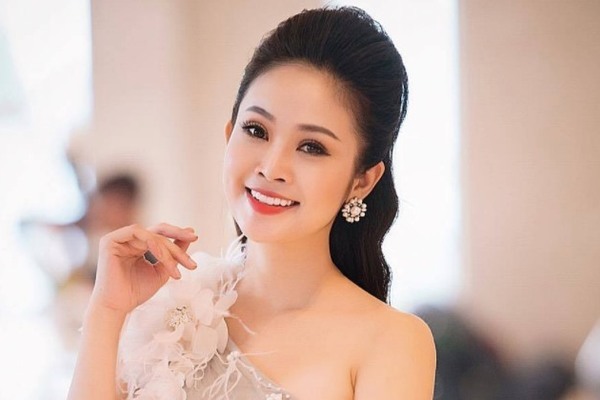 MC Thuỳ Linh: Bạn trai kém tuổi, muốn lấy chồng từ 3 năm trước