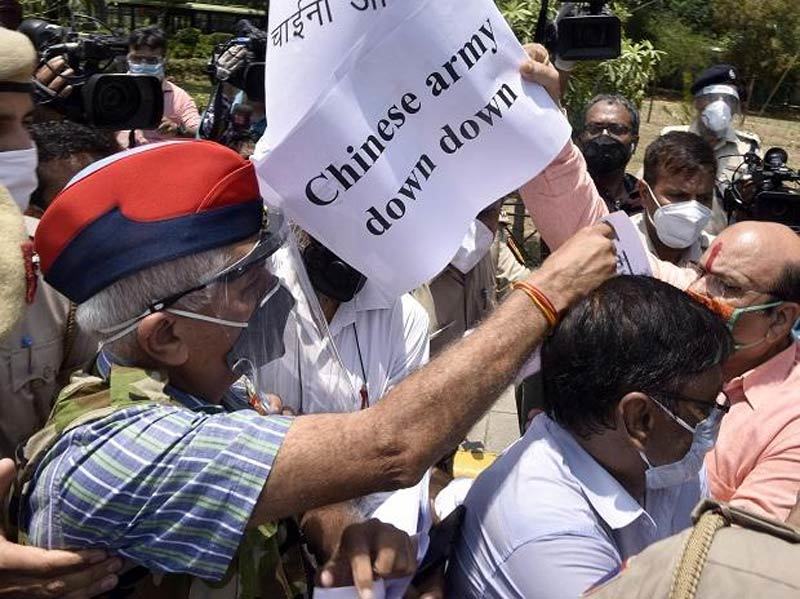 Biểu tình phản đối Trung Quốc bùng nổ khắp Ấn Độ