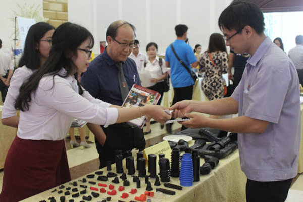 Lao động nước ngoài cũng phải tham gia bảo hiểm xã hội bắt buộc