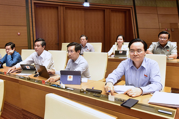 Quốc hội đồng ý bổ sung hơn 23.400 tỷ đồng đầu tư cao tốc Bắc - Nam