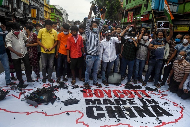 Ấn Độ tẩy chay hàng hóa, cấm cửa công ty Trung Quốc