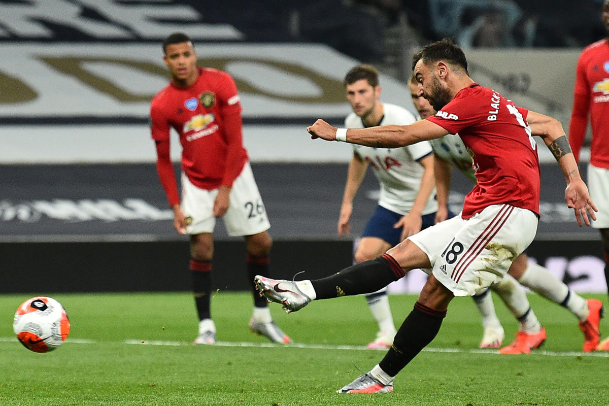 Bruno Fernandes tâng bốc Pogba sau trận hòa của MU
