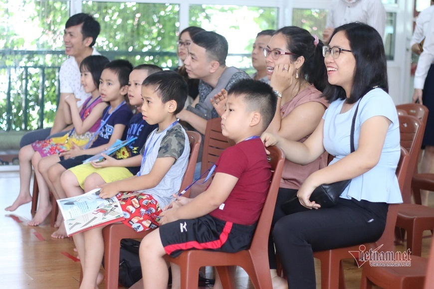 Hơn 82.000 lượt đăng ký trong ngày đầu Hà Nội tuyển sinh trực tuyến vào lớp 1