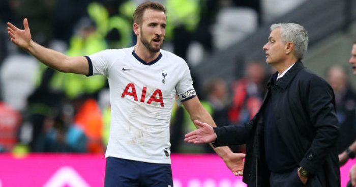 Chelsea 'đánh cắp' tài năng MU, Harry Kane xem xét rời Tottenham