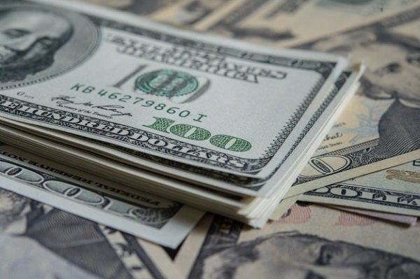 USD bất ngờ bật tăng, biến động khó lường đe dọa túi tiền