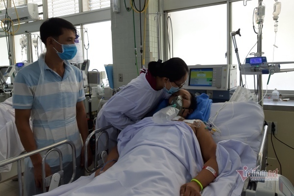 Mẹ của nữ sinh Thanh Hương được bạn đọc ủng hộ 120 triệu đồng