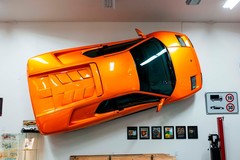 Rao bán chiếc Lamborghini Diablo VT treo tường độc đáo