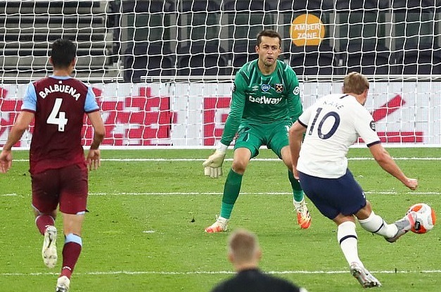 HLV Mourinho: Ơn trời, Tottenham còn đua Chelsea, MU lấy vé C1