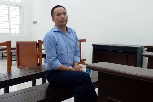 Người đàn ông ở Hà Nội đâm liên tiếp vợ cũ và ‘tình địch’ vì ghen